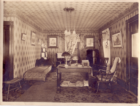 Edison phonograph in Victorian parlor